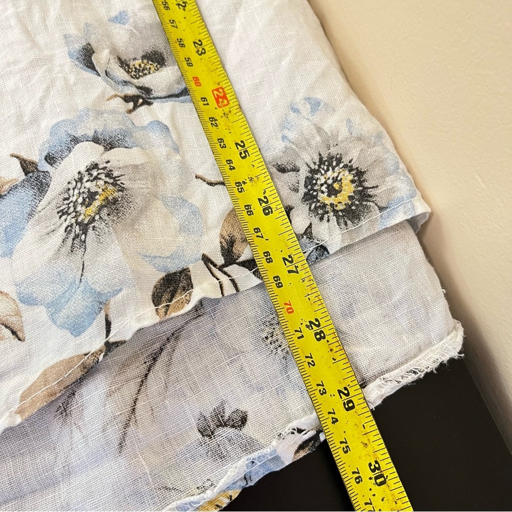 Lungo L’Arno Floral Linen Roll Tab Sleeves Top - Size 1X - Picture 11 of 12